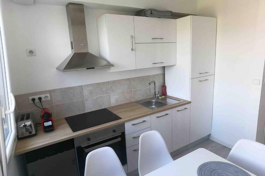 Apartament Tres Beau T4 A Frejus Plage Zewnętrze zdjęcie